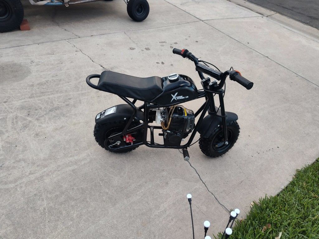 Mini. Bike De Gasolina Para Niños En Buenas Condiciones