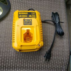 DEWALT CHARGER 7.2-18V..BRAND NEW