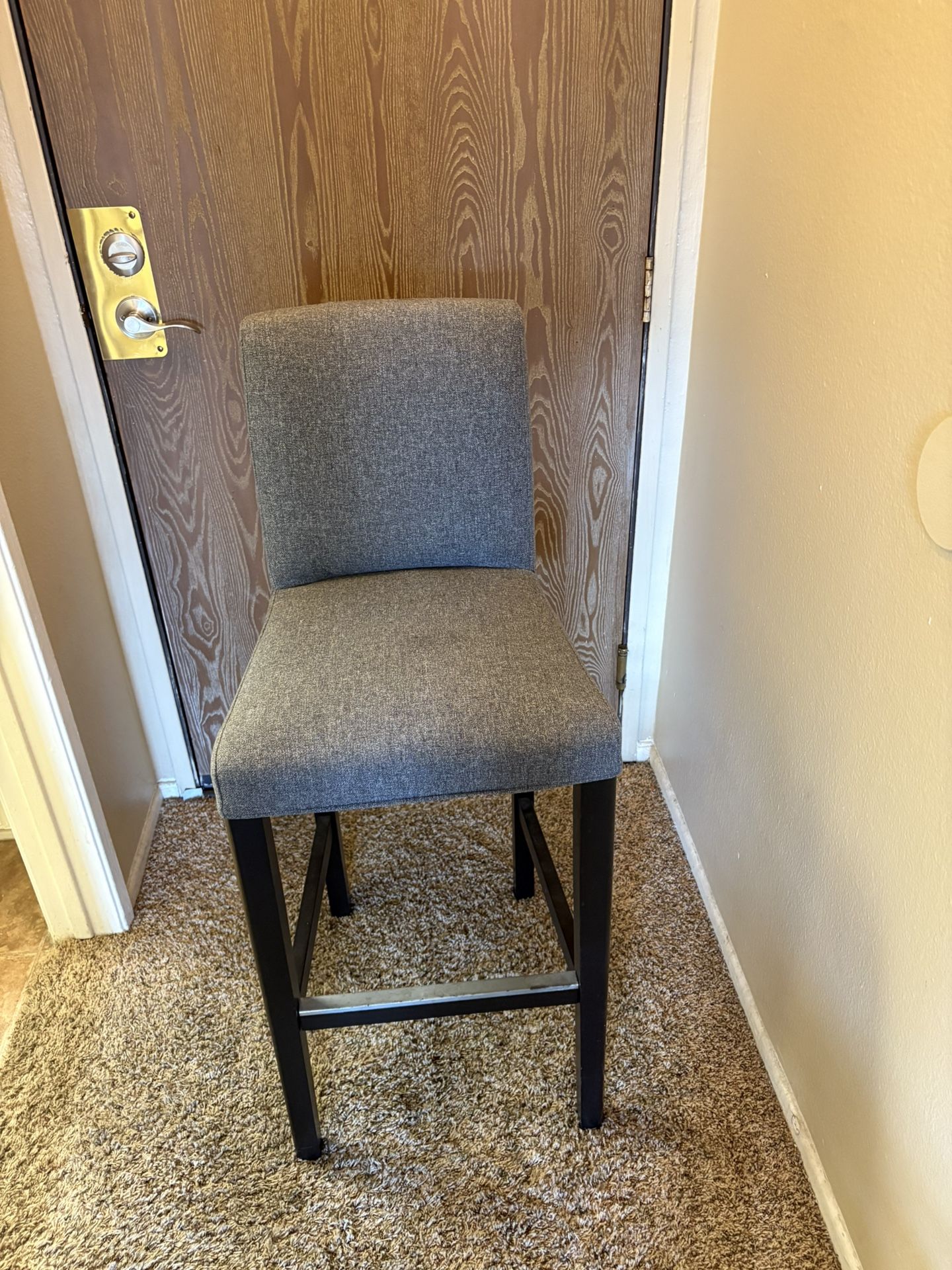 Padded Bar Stool. Cash and carry Hollywood.