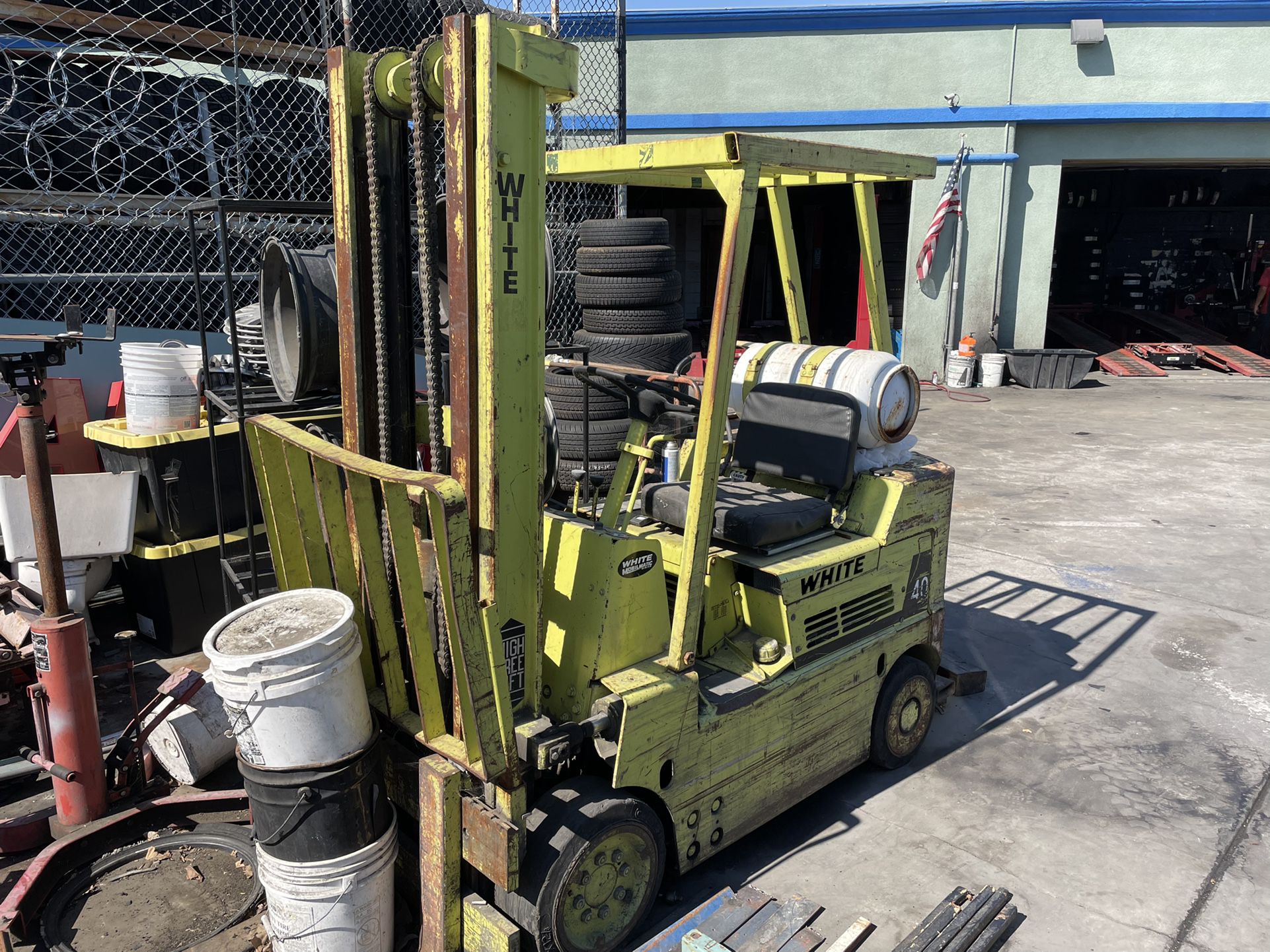 ForkLift by White Forklifts