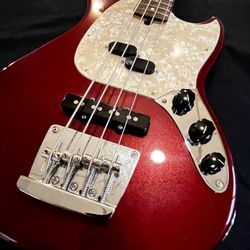 Fender American Performer Mustang Bass Auburn • Excellent Condition • Soft Case Included