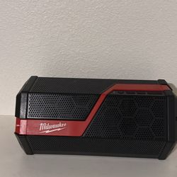 Milwaukee Job Site Speaker