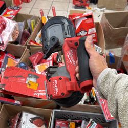 Milwaukee M12 Fuel Band Saw