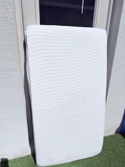Toddler Crib Mattress with Cover