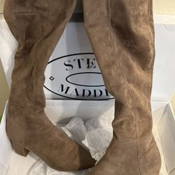 Woman’s Steve Madden Boots/ Sz 7