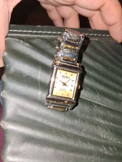 Seiko Quartz Crystal Water Proof Watch