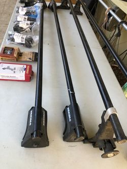 Yakima Roof Rack Cross Bars with Accessories