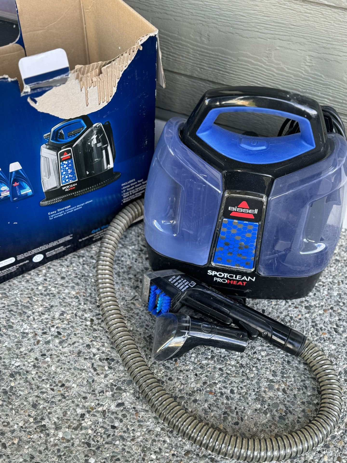 Bissell SpotClean ProHeat Portable Spot and Stain Carpet Cleaner🌺
