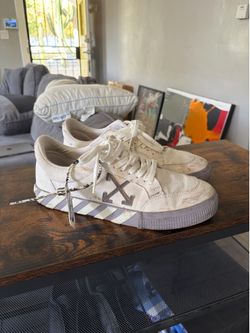 Off white Sneakers