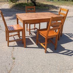 Dining Table with 4 Chairs