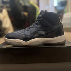 Midnight Navy Blue Jordan 11