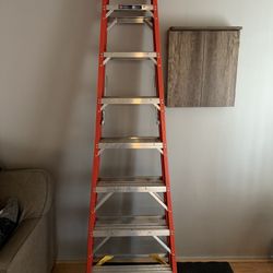 8FT Werner Fiberglass Step Ladder