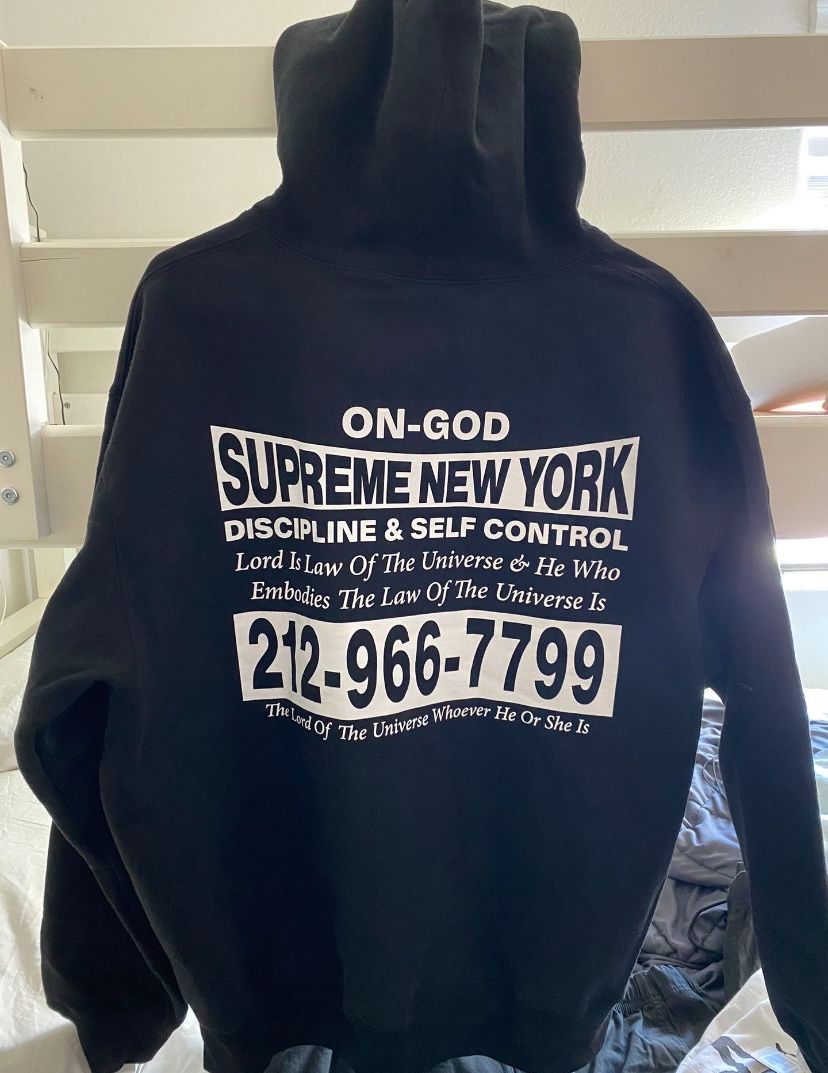 Supreme Hoodie