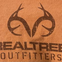 REALTREE OUTFITTERS SILKSCREENED T-SHIRT IN AN ADULT XXL TO WEAR FISHING OR HUNTING WITH YOUR BUDS