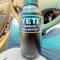Yeti 64oz Rambler