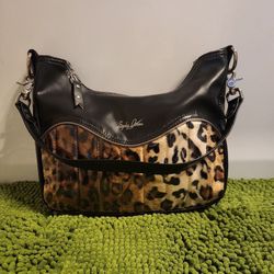 Trophy Queen Shoulder Bag