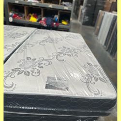 Twin size mattress/ Colchon