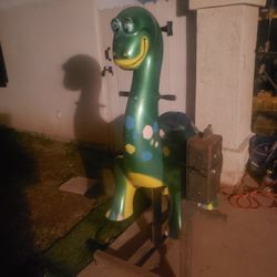 Dinosaur kiddie ride