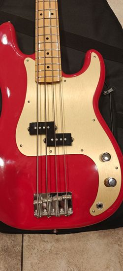 Fender Vintera II '50s Precision Bass – Like New – $850