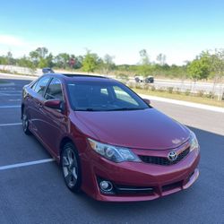 2012 Toyota Camry SE – Reliable & Fuel Efficient!