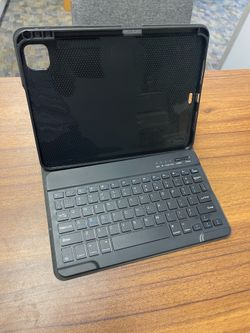 Detachable iPad Pro 11” and iPad Air 11” Keyboard/ case