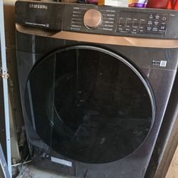 5.0 cu. ft. Extra Large Capacity Smart Front Load Washer with Super Speed Wash and Steam in Brushed Black