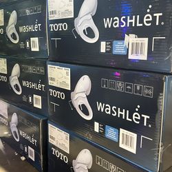 TOTO washlet Bidet Enlogated  With Softclose Lid