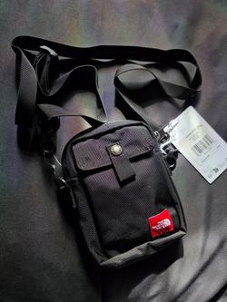 The North Face TNF Small Carry Bag