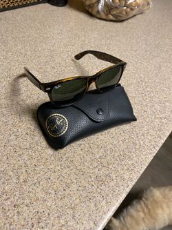 Ray-Ban “New Wayfarer” Sunglasses RB 2132 902 Brown Tortoise 52mm w/case