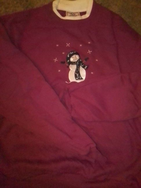 Women's Large Snowman Sweatshirt