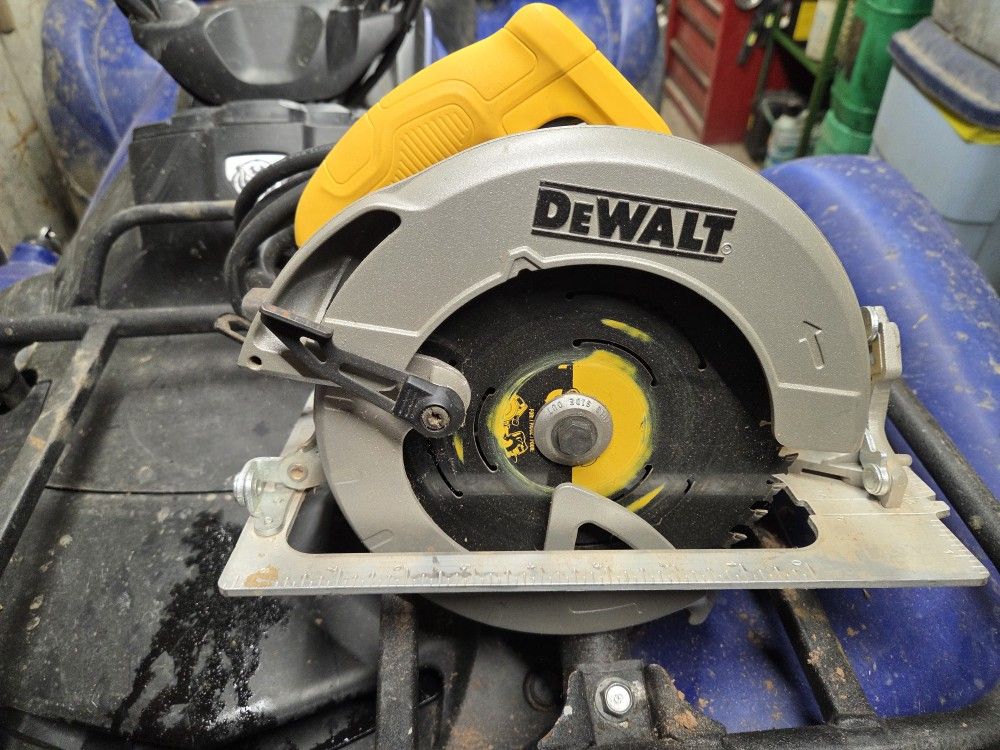 Dewalt Skill Saw