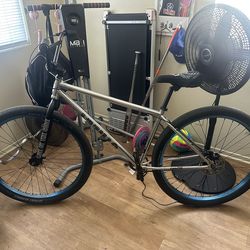 Street Runner Bike