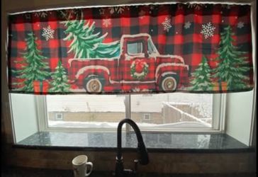Christmas Window Valance $10