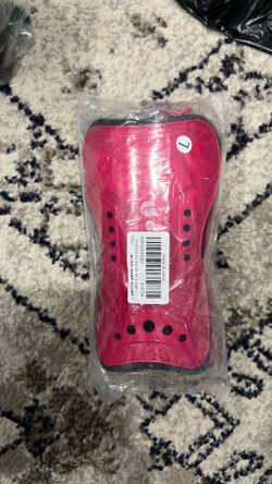 Gnodio Kids Soccer Shin Guards and socks (Pink)
