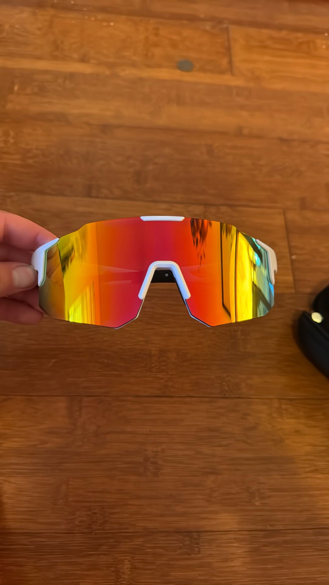 Sports sunglasses