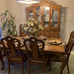 Dining Room Set 