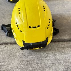 NEW CONSTRUCTION HARD HATS