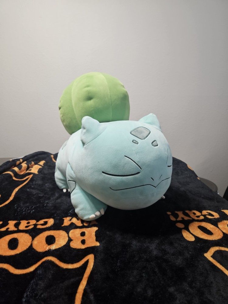 Sleeping Bulbasaur Pokémon Plushie