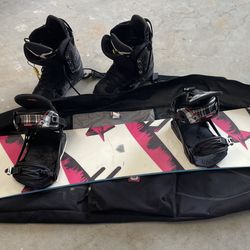 DC MLF-152 SNOWBOARD Package BURTON 9.5 BOOTS & BAG