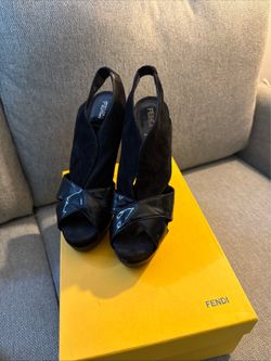 Fendi Heels size 37