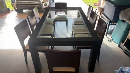 Dinning table