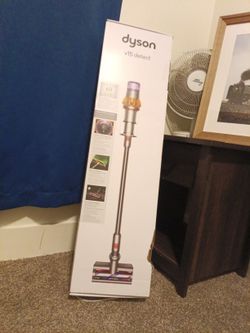 Dyson V 15 Detect Brand New Never Been Used Stilling The Box