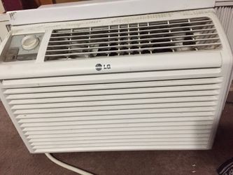 Save over 50% Super chill! Cold AC & Fan! paid $300.00