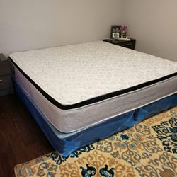 NEW KING PLUSH PILLOW TOP MATTRESS. Bed frame is not available. Take it home same day 👍