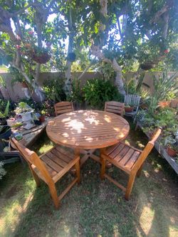 Smith & Hawken teak patio table and chairs set