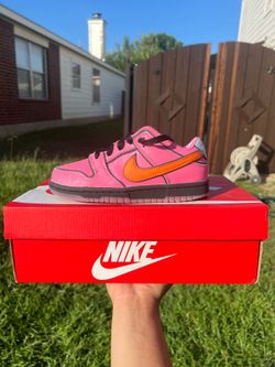 Nike dunk sb pink powerpuff size 1.5y