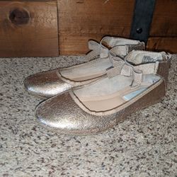 Kenneth Cole Reaction Size 4 Youth Shoes