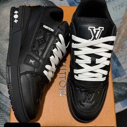 Black lv trainers