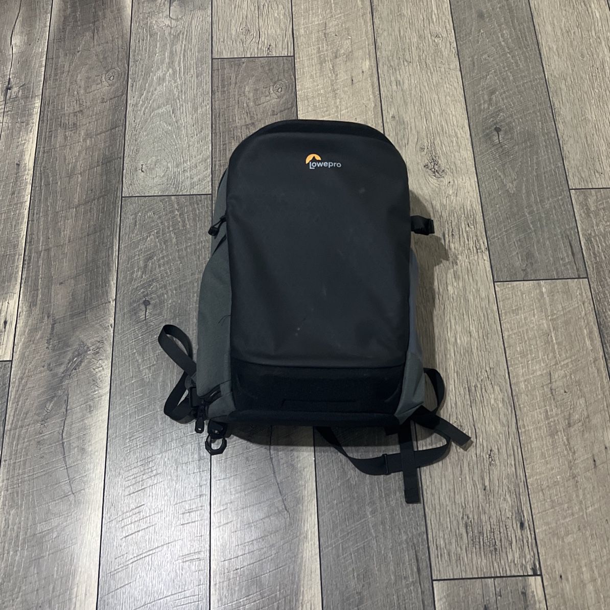 Lowepro - Flipside BP 300 AW III Backpack (Charcoal)