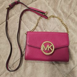 Michael Kors Hudson Large Phone Leather Crossbody Shoulder Bag Fuschia Pink